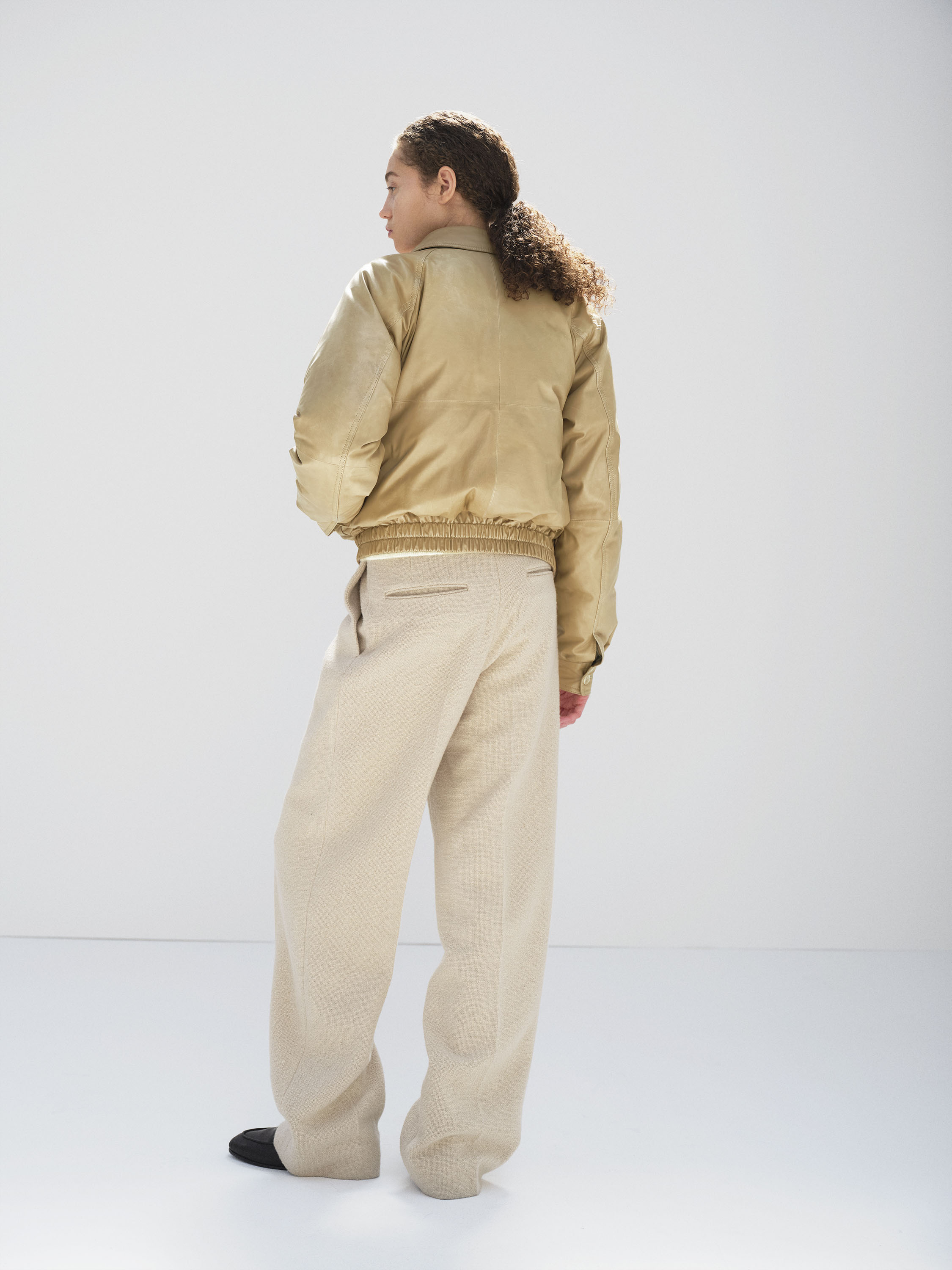 FINE CALF LEATHER DOWN BLOUSON 詳細画像 BEIGE 4