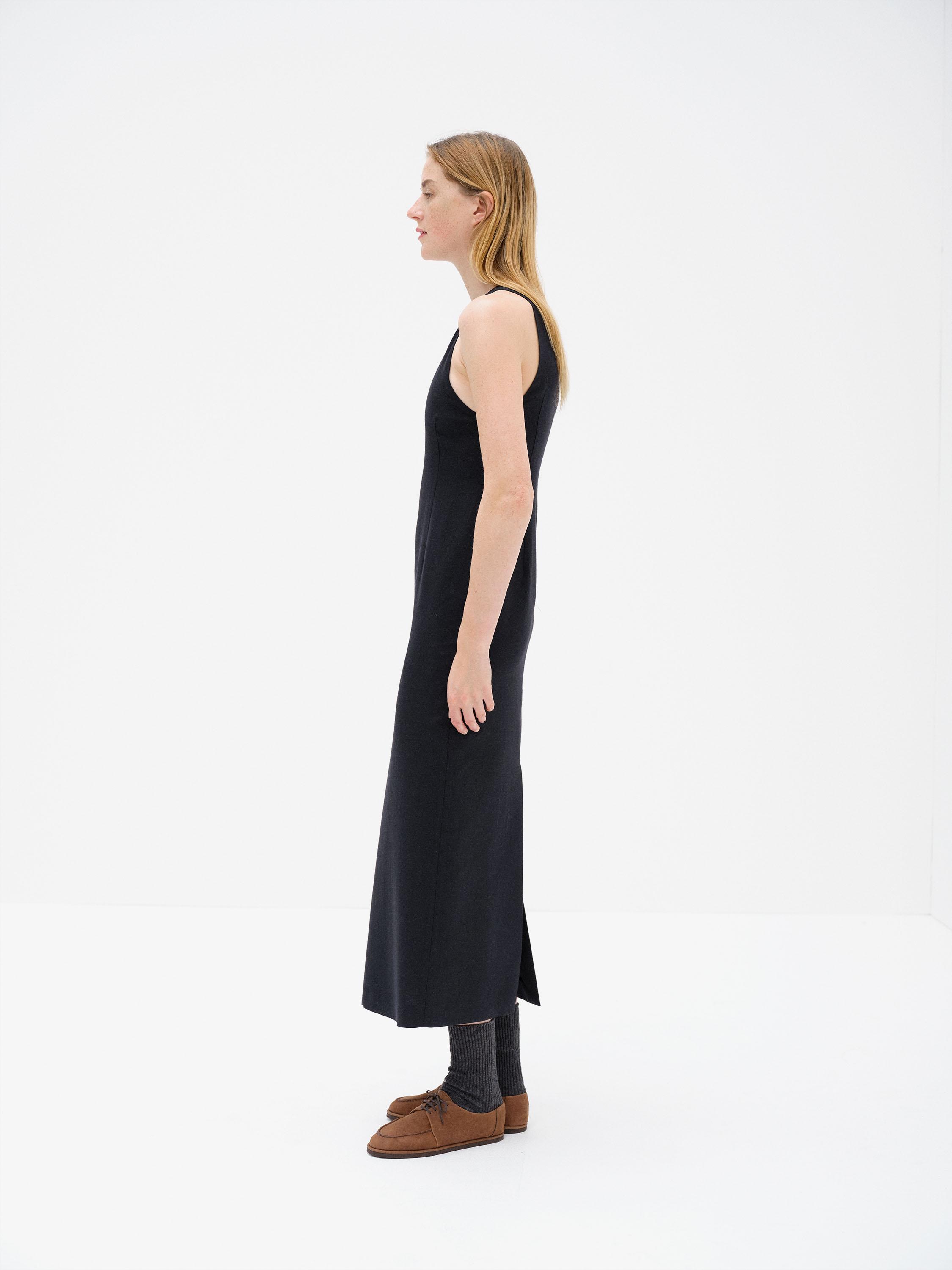 TENSE WOOL DOUBLE CLOTH SLEEVELESS DRESS 詳細画像 BLACK 2