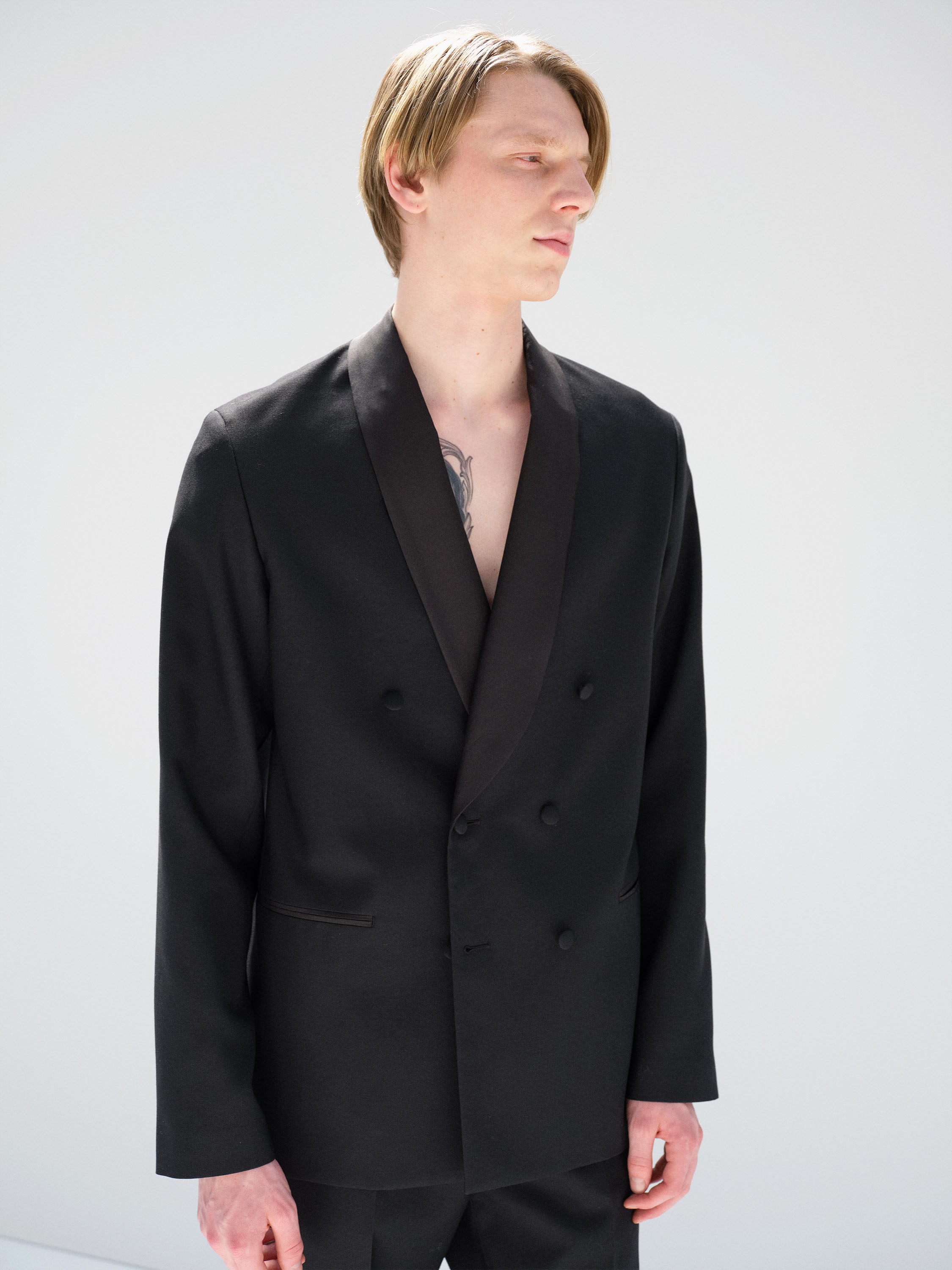 HIGH-DENSITY WOOL WORSTED SHAWL COLLAR JACKET 詳細画像 BLACK 1