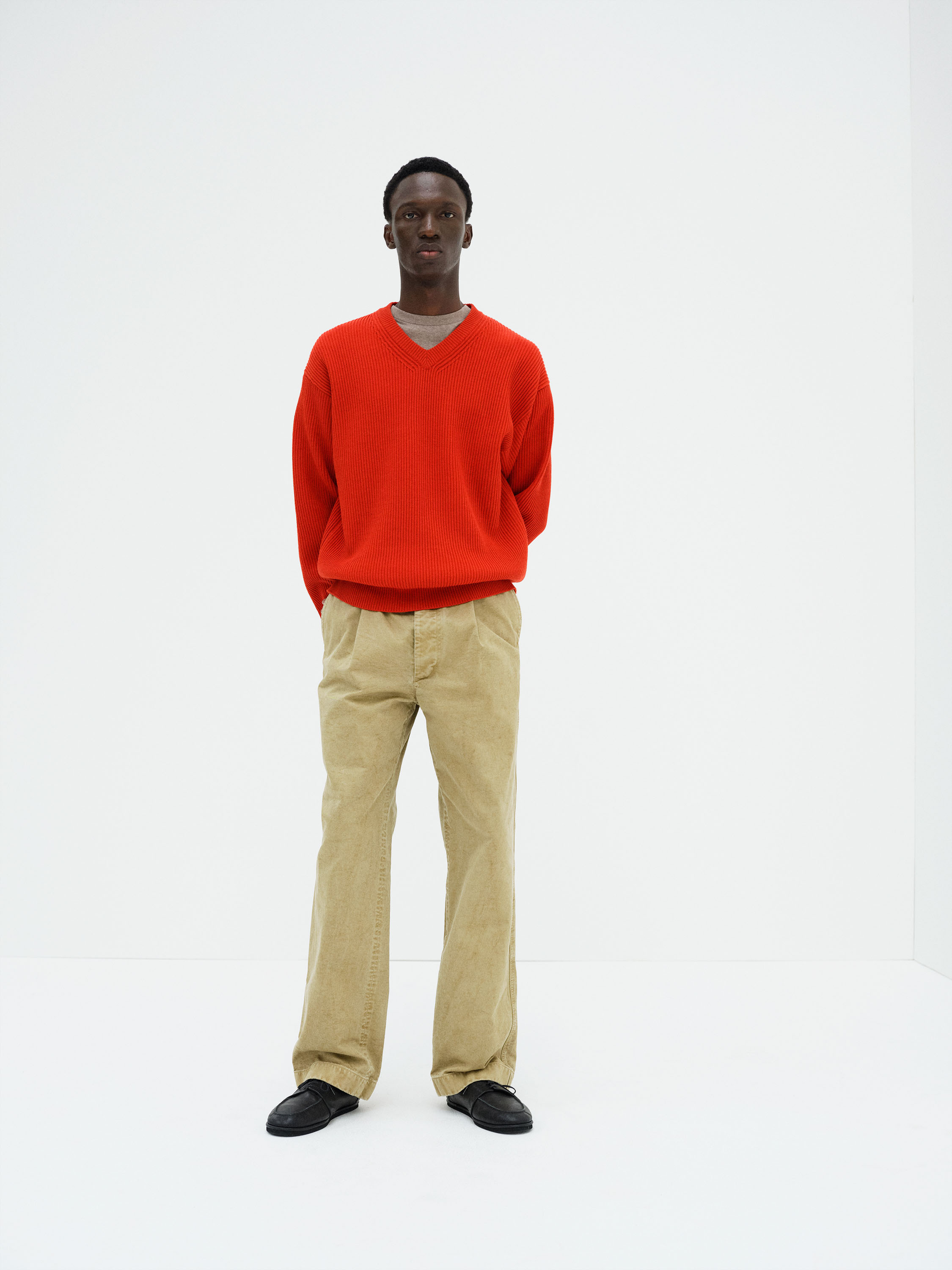 GARMENT-DYED FINX CHINO ONE-TUCK WIDE PANTS 詳細画像 LIGHT BEIGE 1