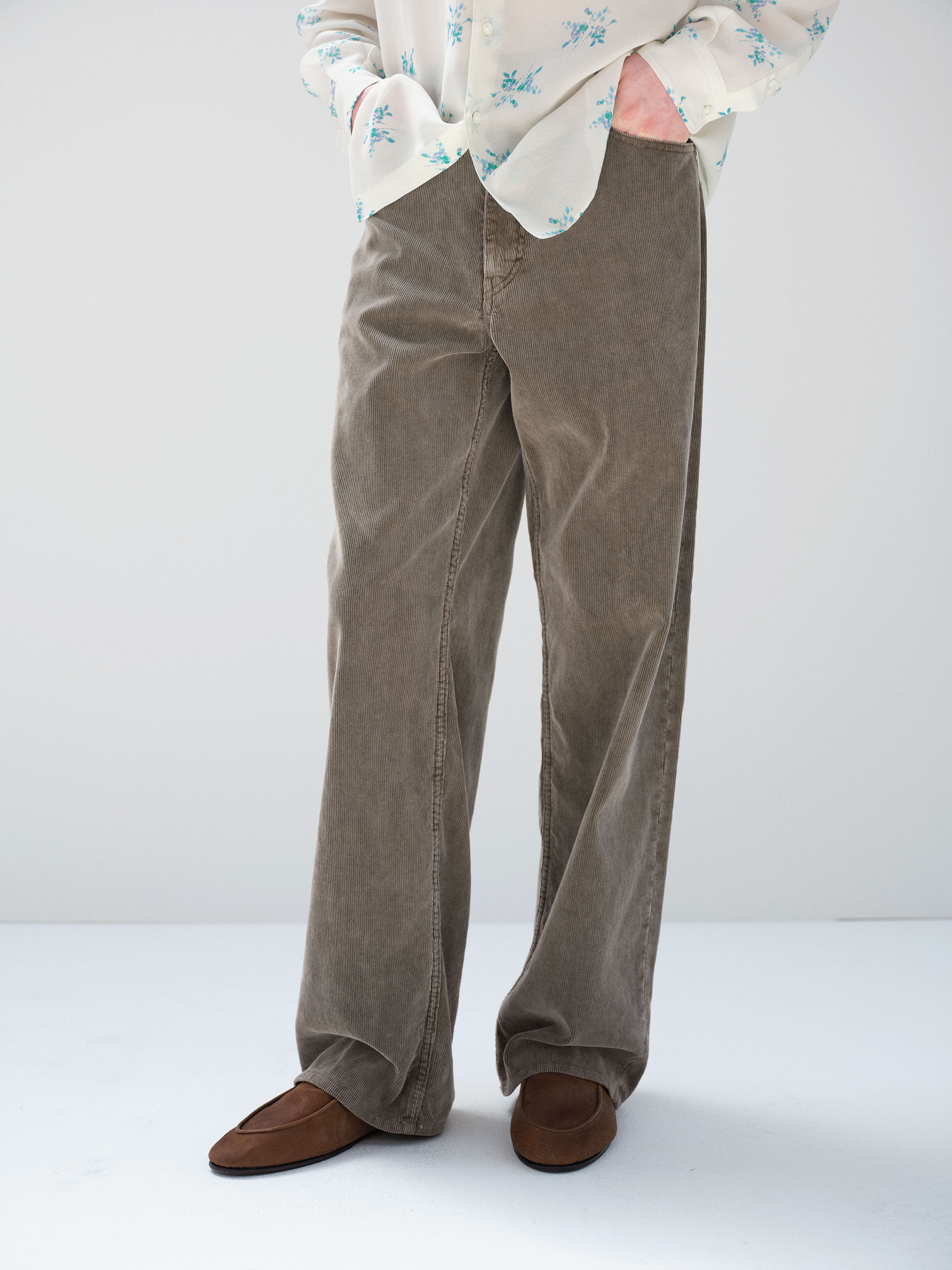 GARMENT-DYED FINX CORDUROY 5P WIDE PANTS 詳細画像 OLIVE BROWN 1