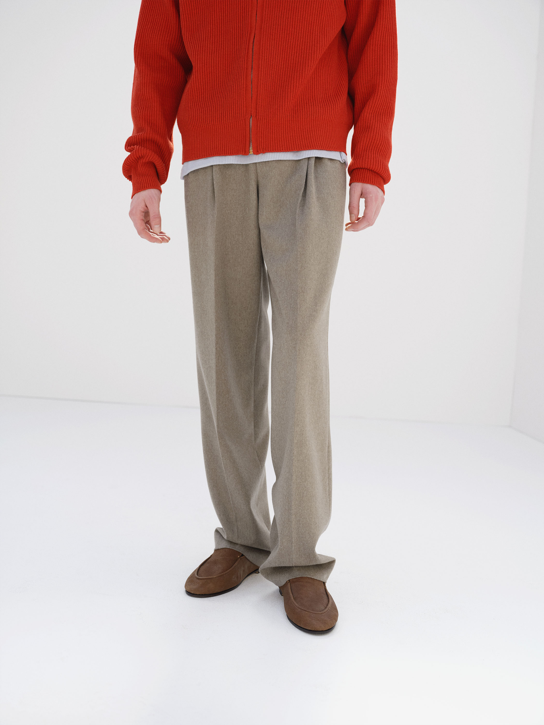 CASHMERE MOLESKIN TWO-TUCK SLACKS 詳細画像 TOP BROWN BEIGE 1
