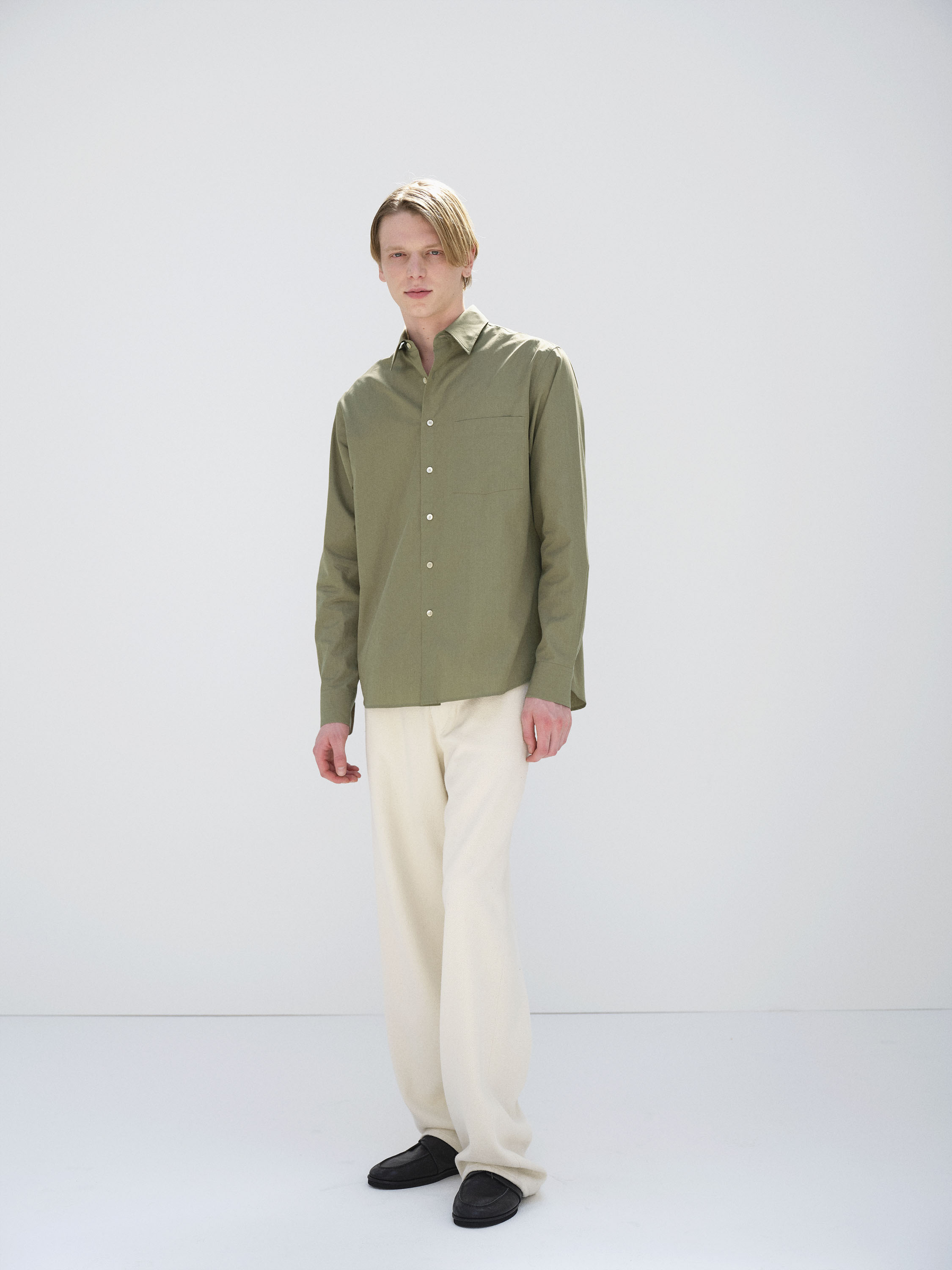 FINX LIGHT WEATHER CHAMBRAY SHIRT 詳細画像 OLIVE BROWN CHAMBRAY 2